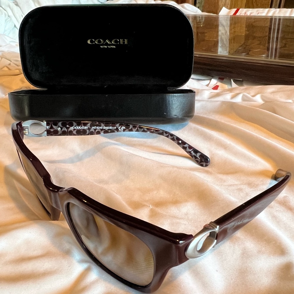 COACH EYEGLASSES FRAME AND CASE